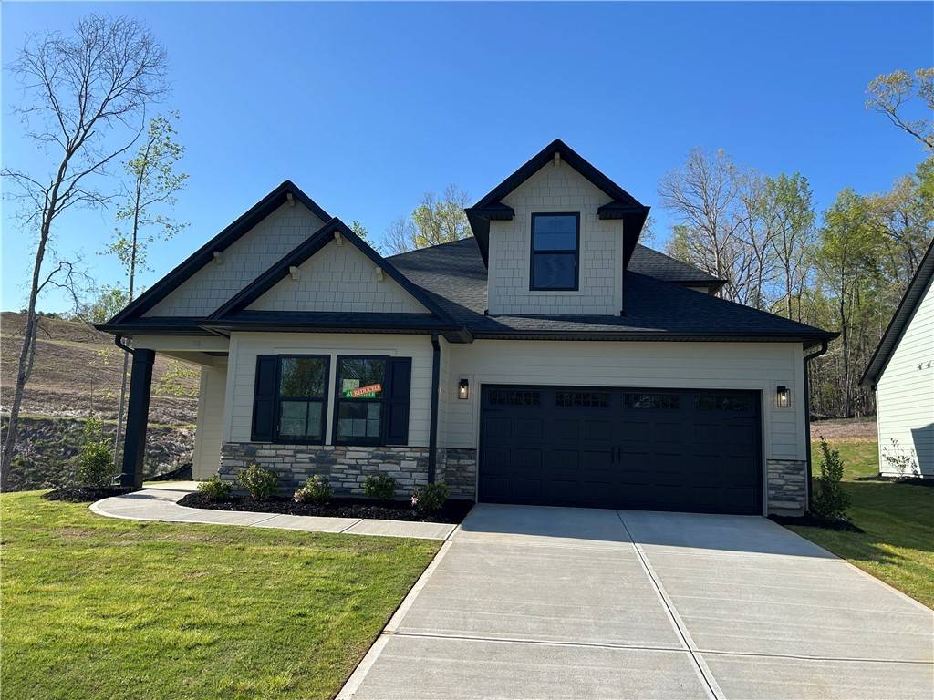 Central, SC 29630,118 Shale DR
