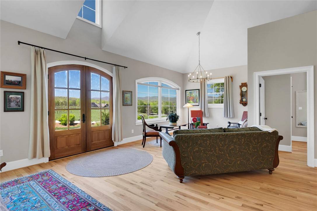 Travelers Rest, SC 29690,101 Cabernet WAY