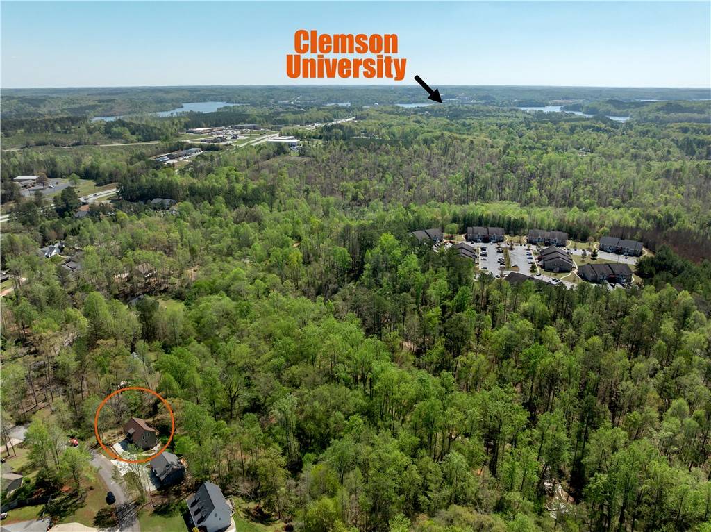 Seneca, SC 29678,3064 Woodale CIR