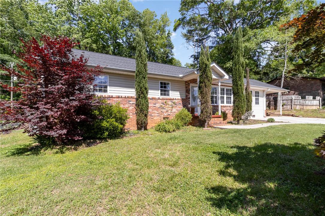 Liberty, SC 29657,202 Forest DR