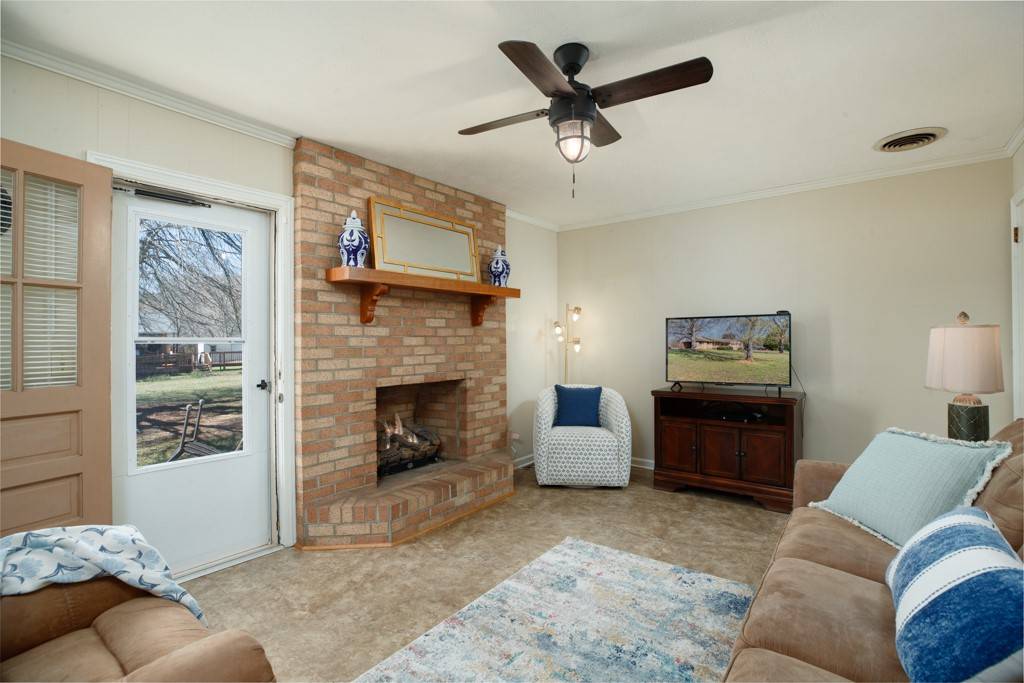 Liberty, SC 29657,102 Norman ST