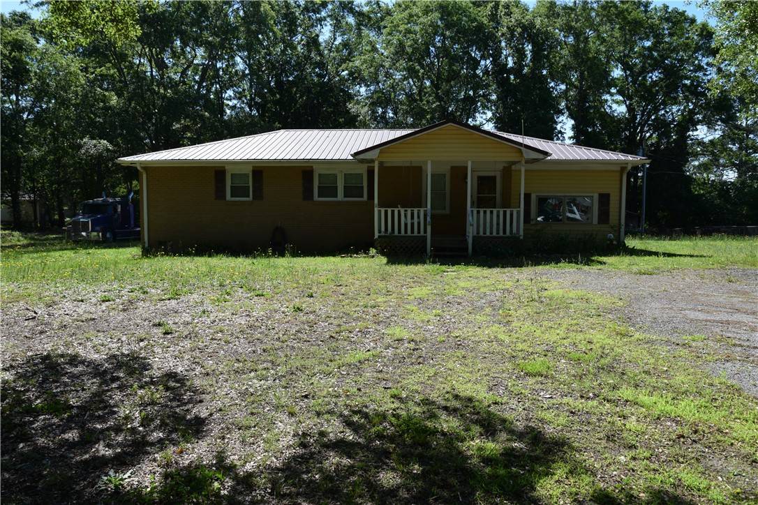 Starr, SC 29684,121 Smith ST