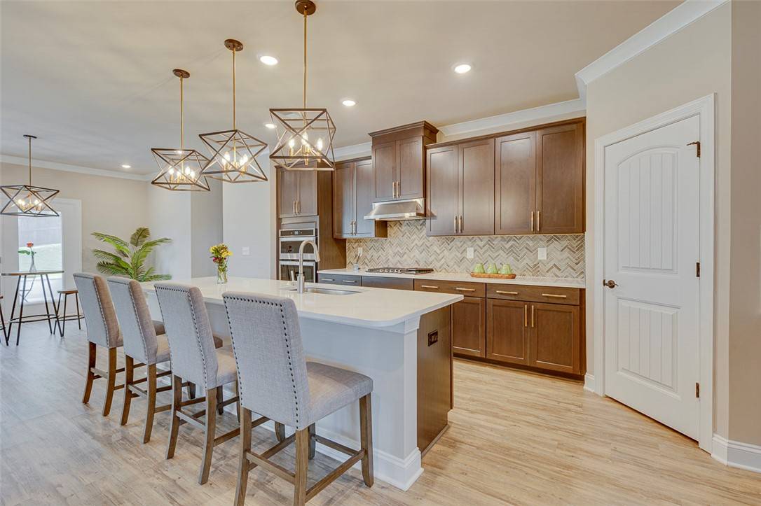 Simpsonville, SC 29680,709 Whitemarsh AVE