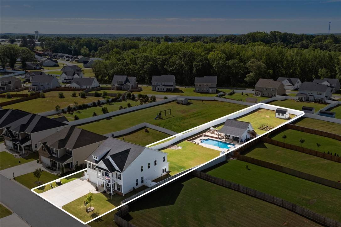 Belton, SC 29627,325 Valley Oak DR