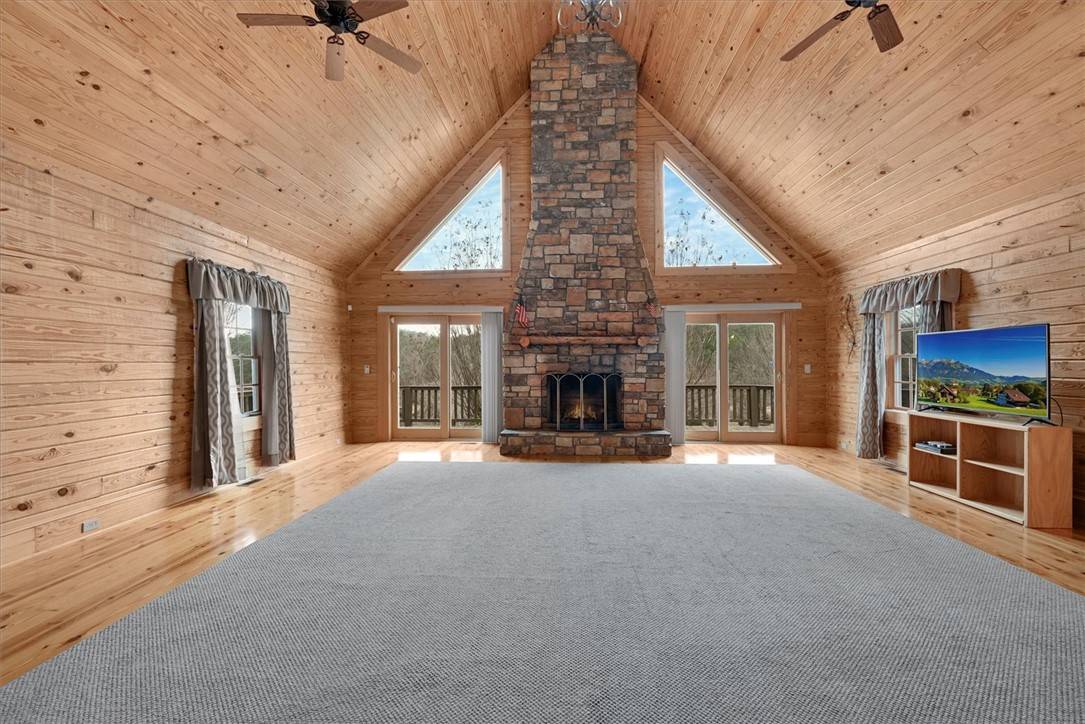 Pickens, SC 29671,237 Anderson CIR