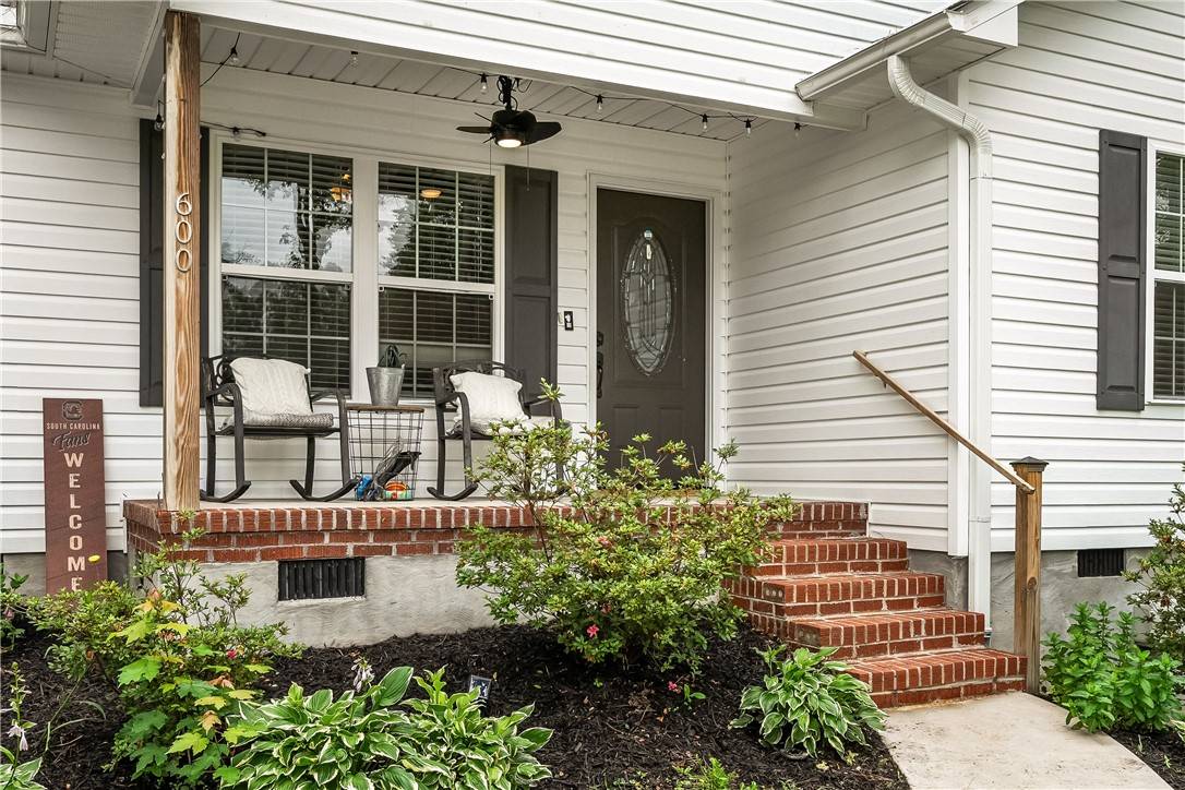 Honea Path, SC 29654,600 Brook ST