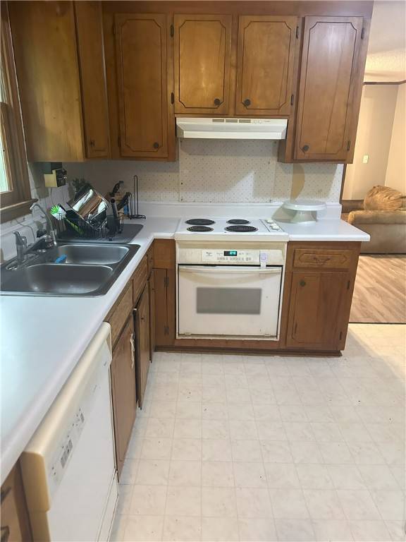 Greenwood, SC 29649,143 Lawton ST