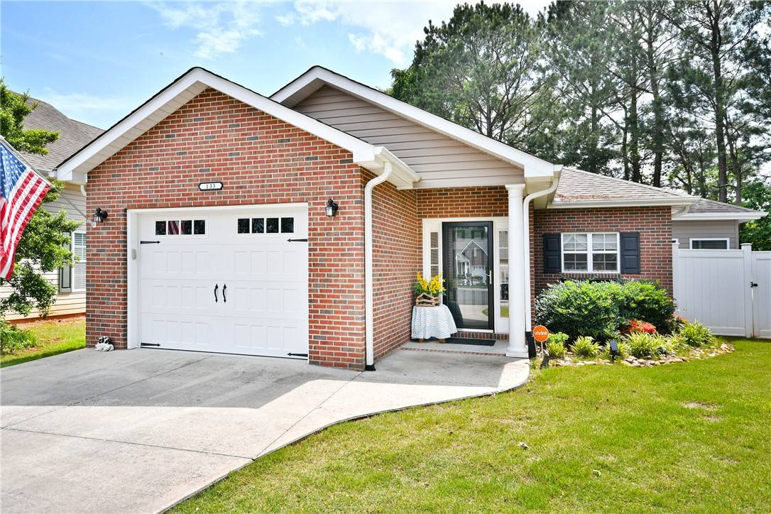 Easley, SC 29642,133 Tupelo LN