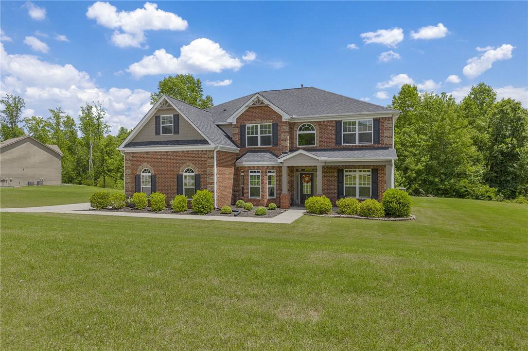 Easley, SC 29642,103 James Lake WAY