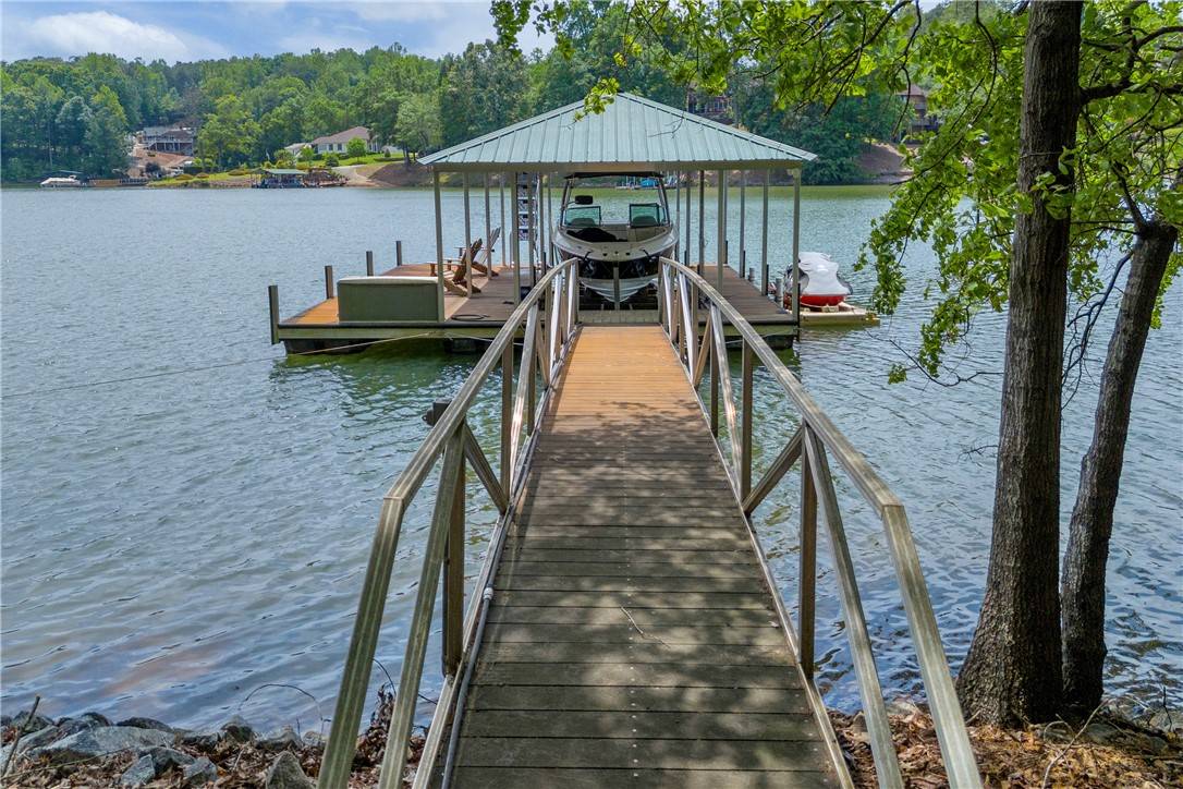 West Union, SC 29696,117 W Waters Edge LN