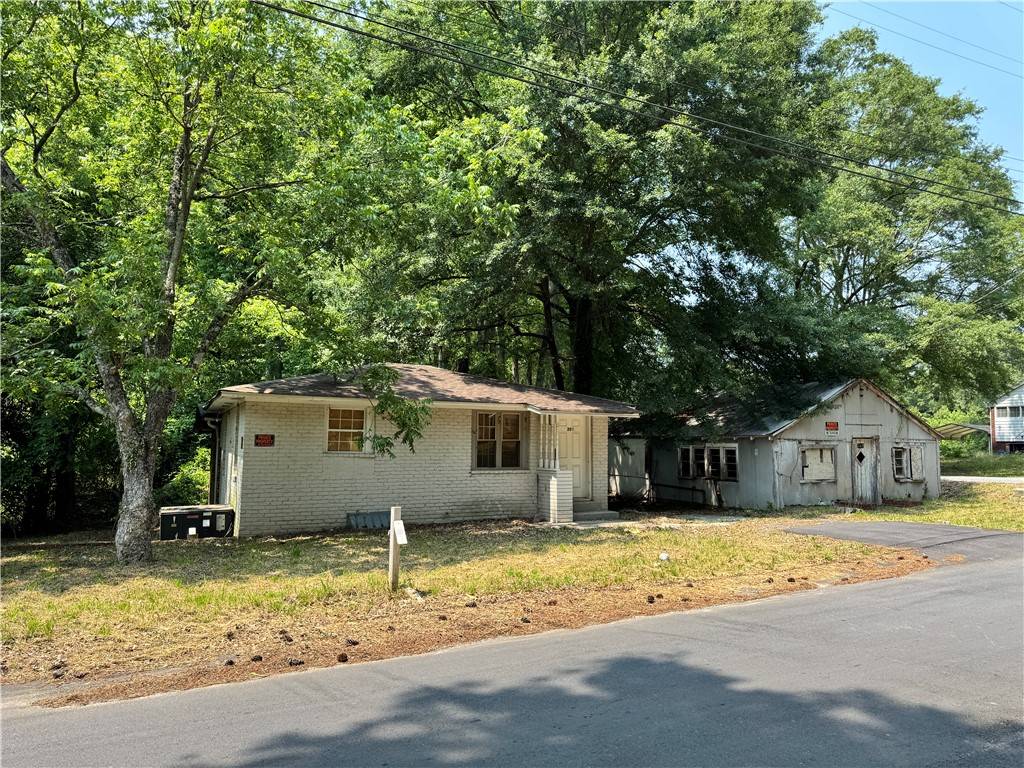 Belton, SC 29627,205 Oak DR