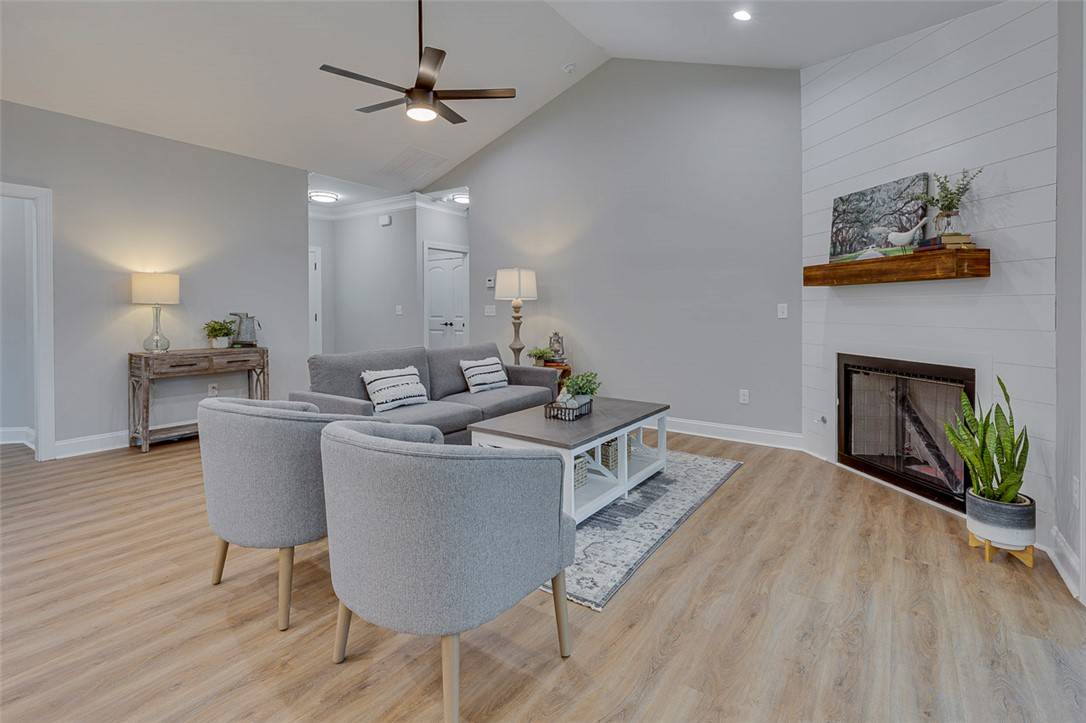Williamston, SC 29697,629 Mountain View RD
