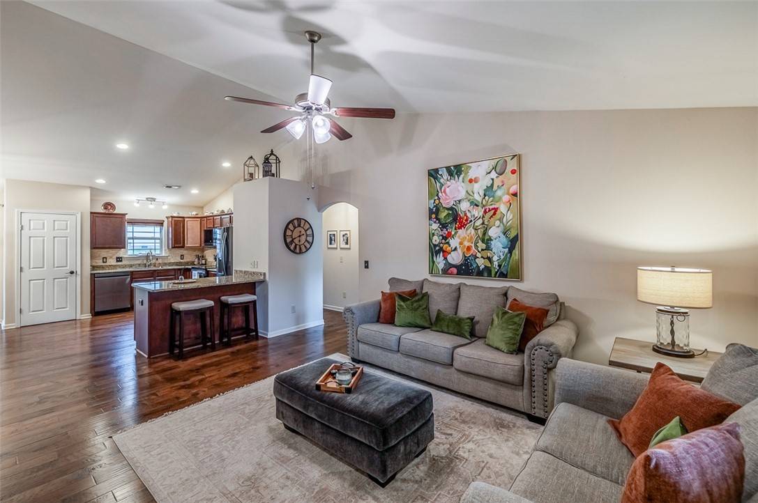 Greer, SC 29650,653 Chartwell DR