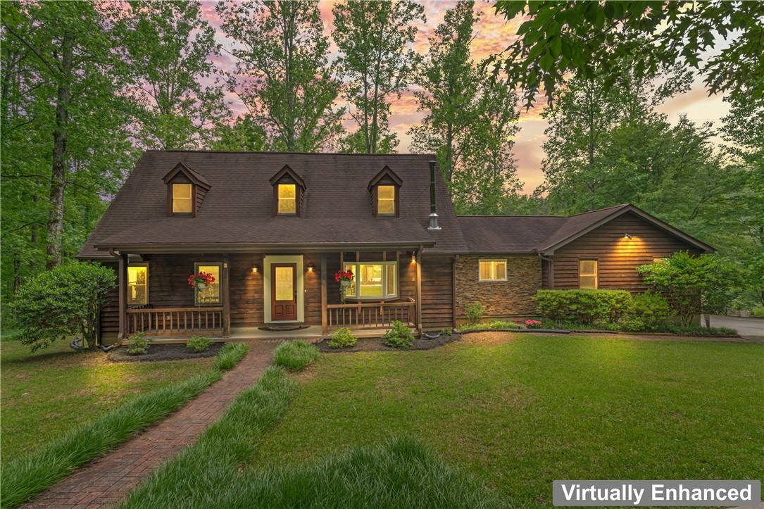 West Union, SC 29696,175 Beaver Lake DR