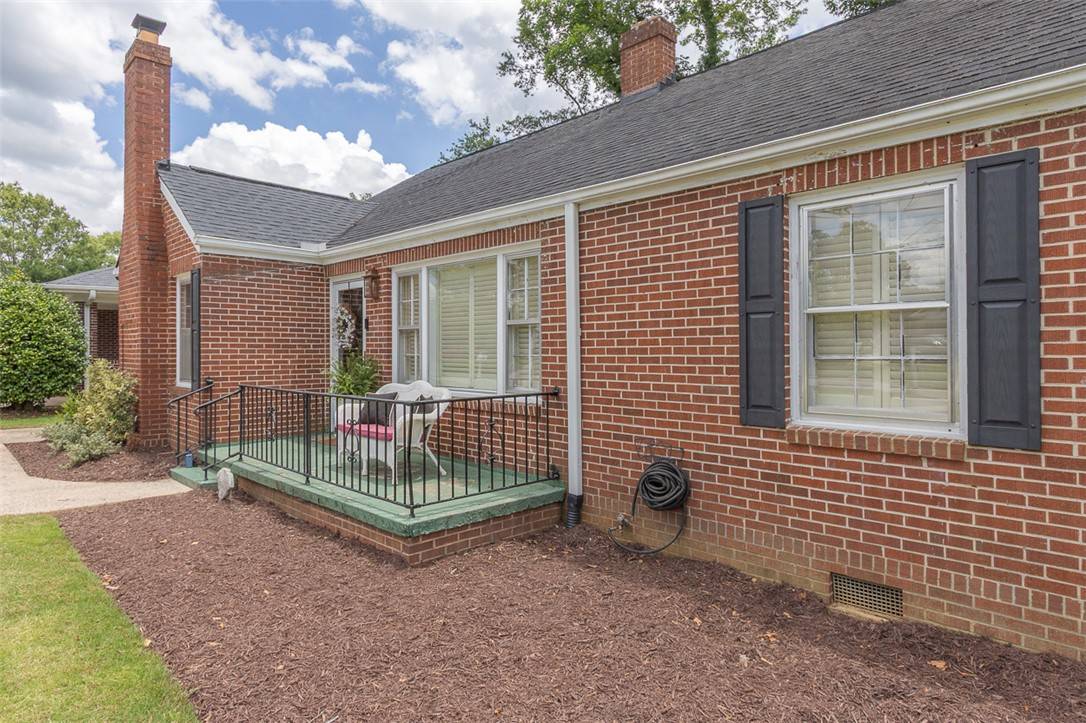 Anderson, SC 29625,205 James ST