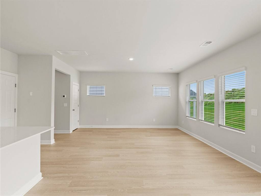Gray Court, SC 29645,102 Gardner AVE
