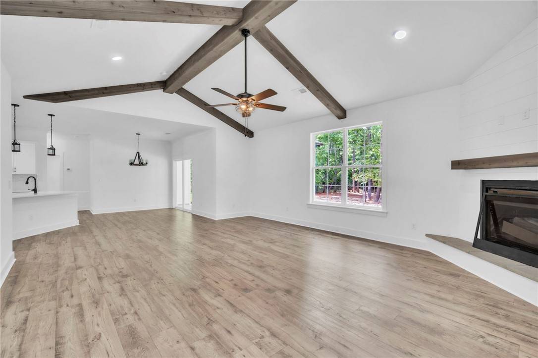 Townville, SC 29689,107 Circle DR