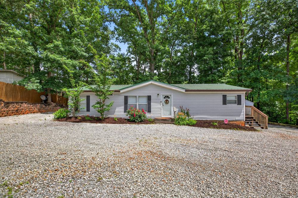 Townville, SC 29689,220 Bailey CIR