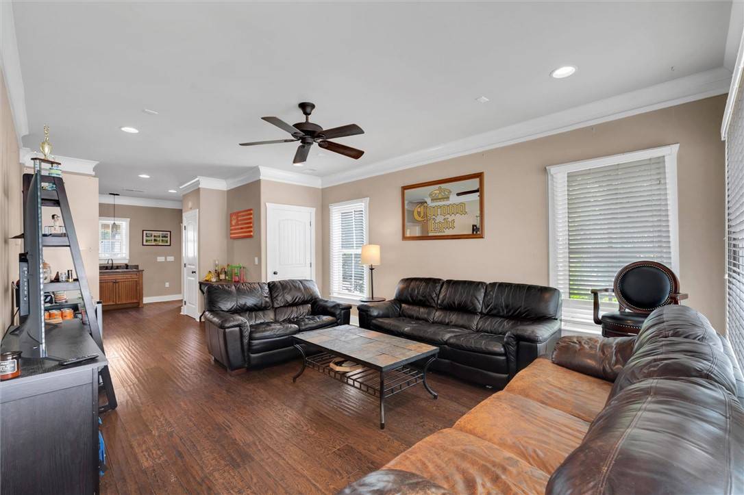 Clemson, SC 29631,101 West LN #1000