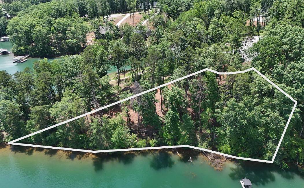 Six Mile, SC 29682,112 Hunter Hill CIR
