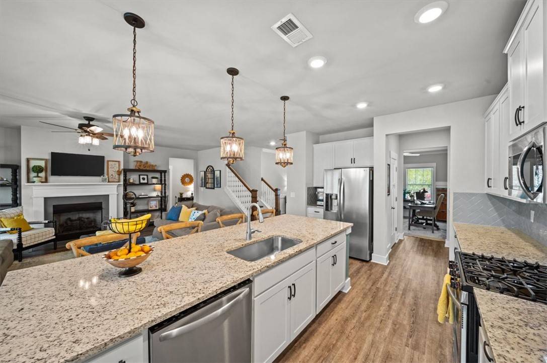 Simpsonville, SC 29680,404 Grantleigh CT