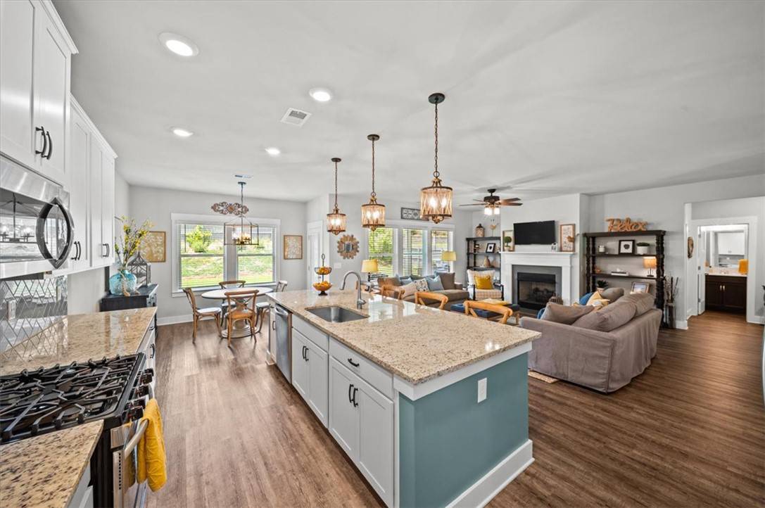 Simpsonville, SC 29680,404 Grantleigh CT