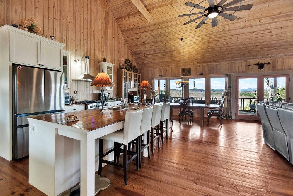 Westminster, SC 29693,284 River RD