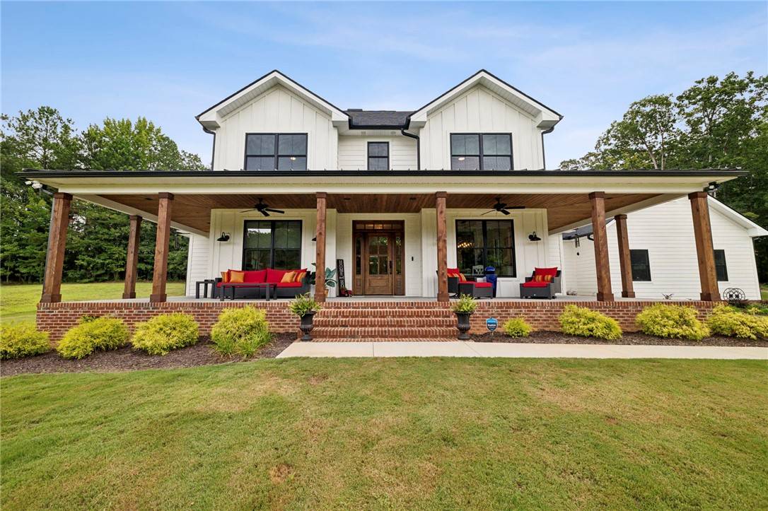 Landrum, SC 29356,80 Stone Cottage LN