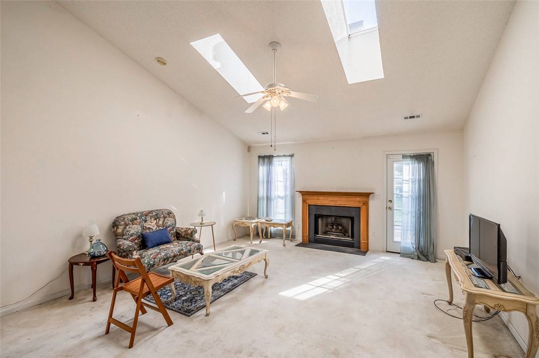 Simpsonville, SC 29681,3 AMADOR CT