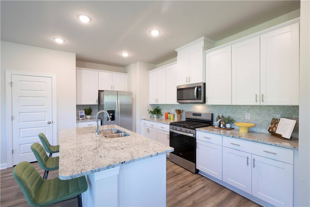 Wellford, SC 29385,903 Penfold Pointe