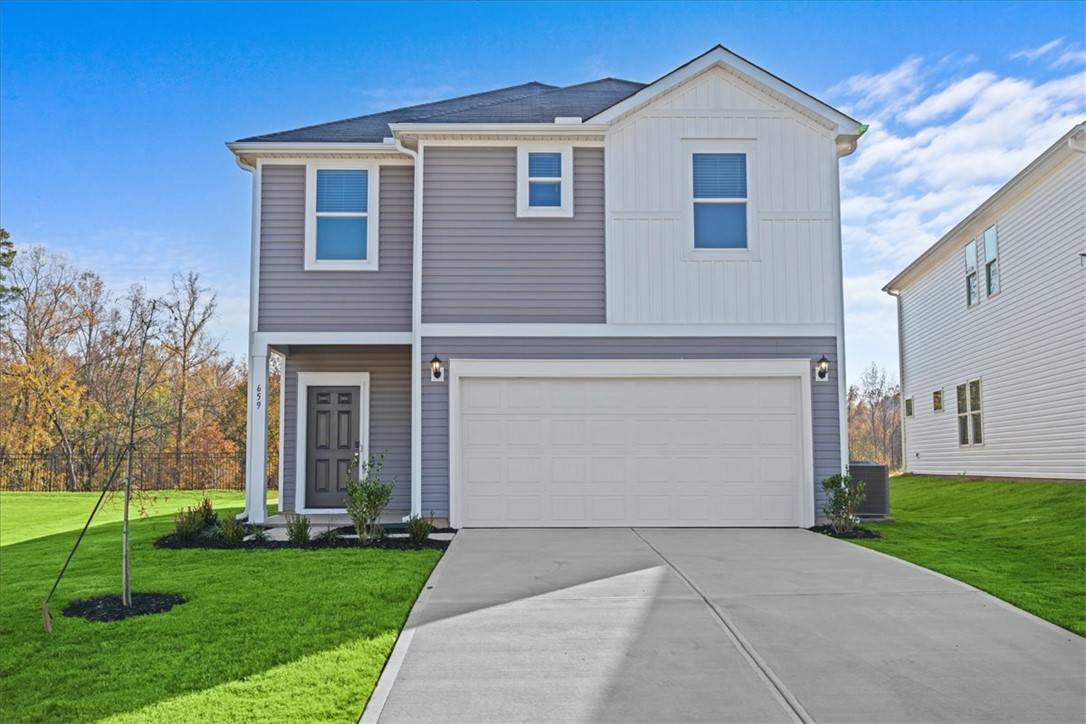 Spartanburg, SC 29301,659 Cozy Bluff RD