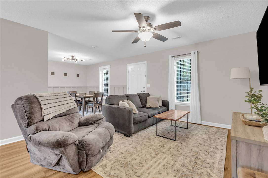 Anderson, SC 29626,912 Pine Top CIR