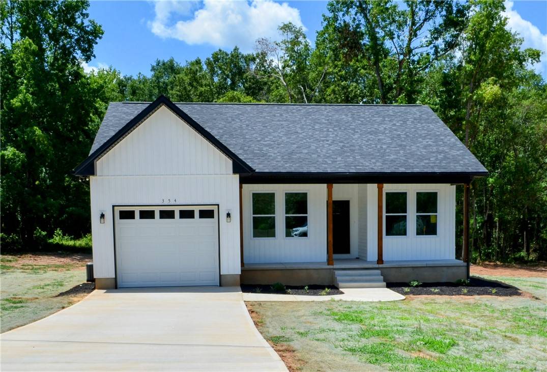 Honea Path, SC 29654,354 Blue Willow CIR
