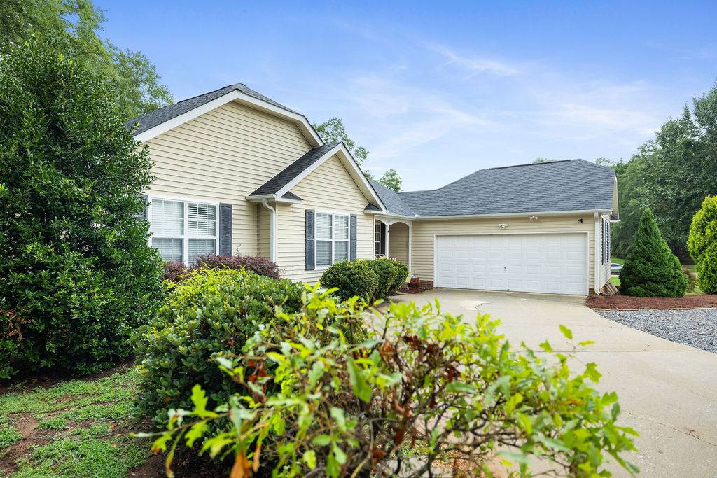 Anderson, SC 29625,109 Coachman CT