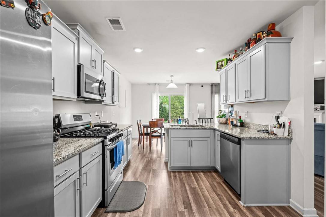 Pelzer, SC 29669,238 Hillendale WAY