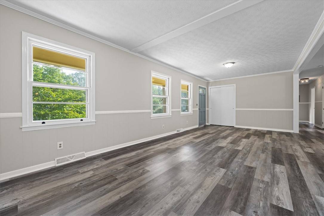 Central, SC 29630,374 Mountain View DR