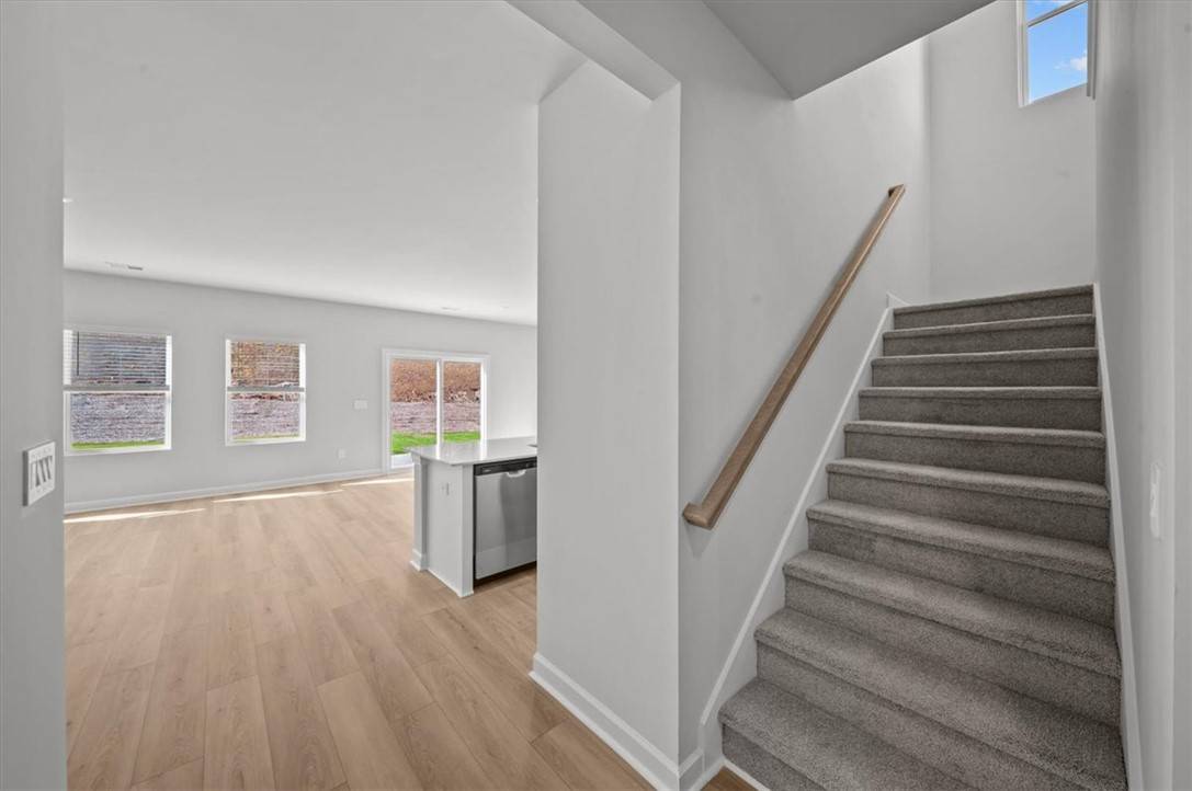 Spartanburg, SC 29301,556 Cozy Bluff RD