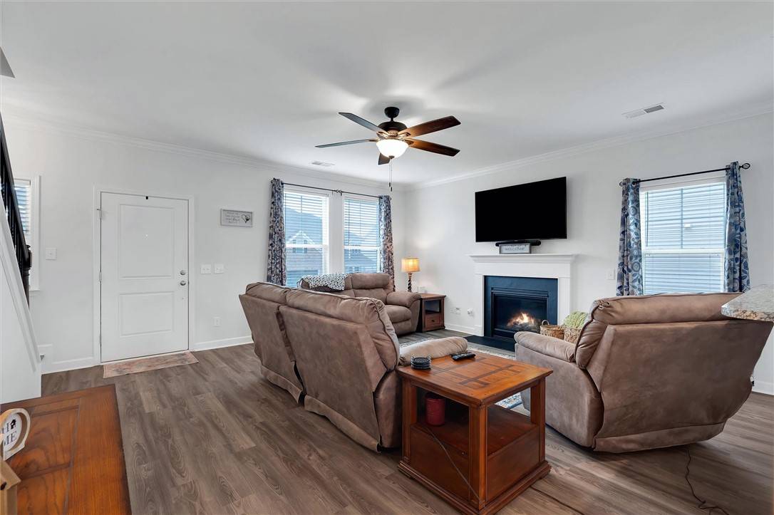 Belton, SC 29627,320 Valley Oak DR