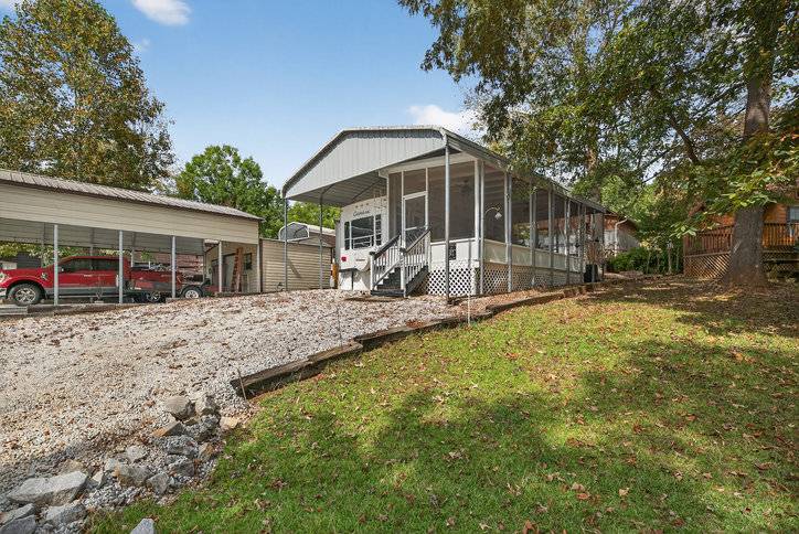 Westminster, SC 29693,421 Newbury CIR