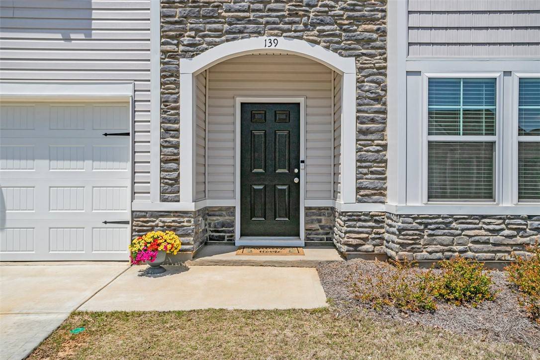 Simpsonville, SC 29680,139 Strongridge TRL