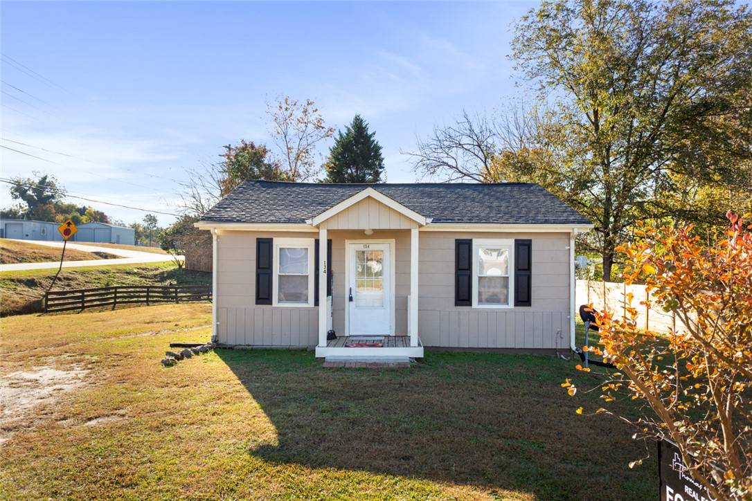 Seneca, SC 29678,134 Marshall AVE