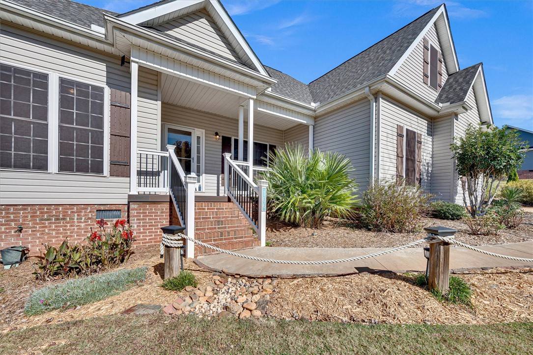 Easley, SC 29642,106 Stone Meadow WAY