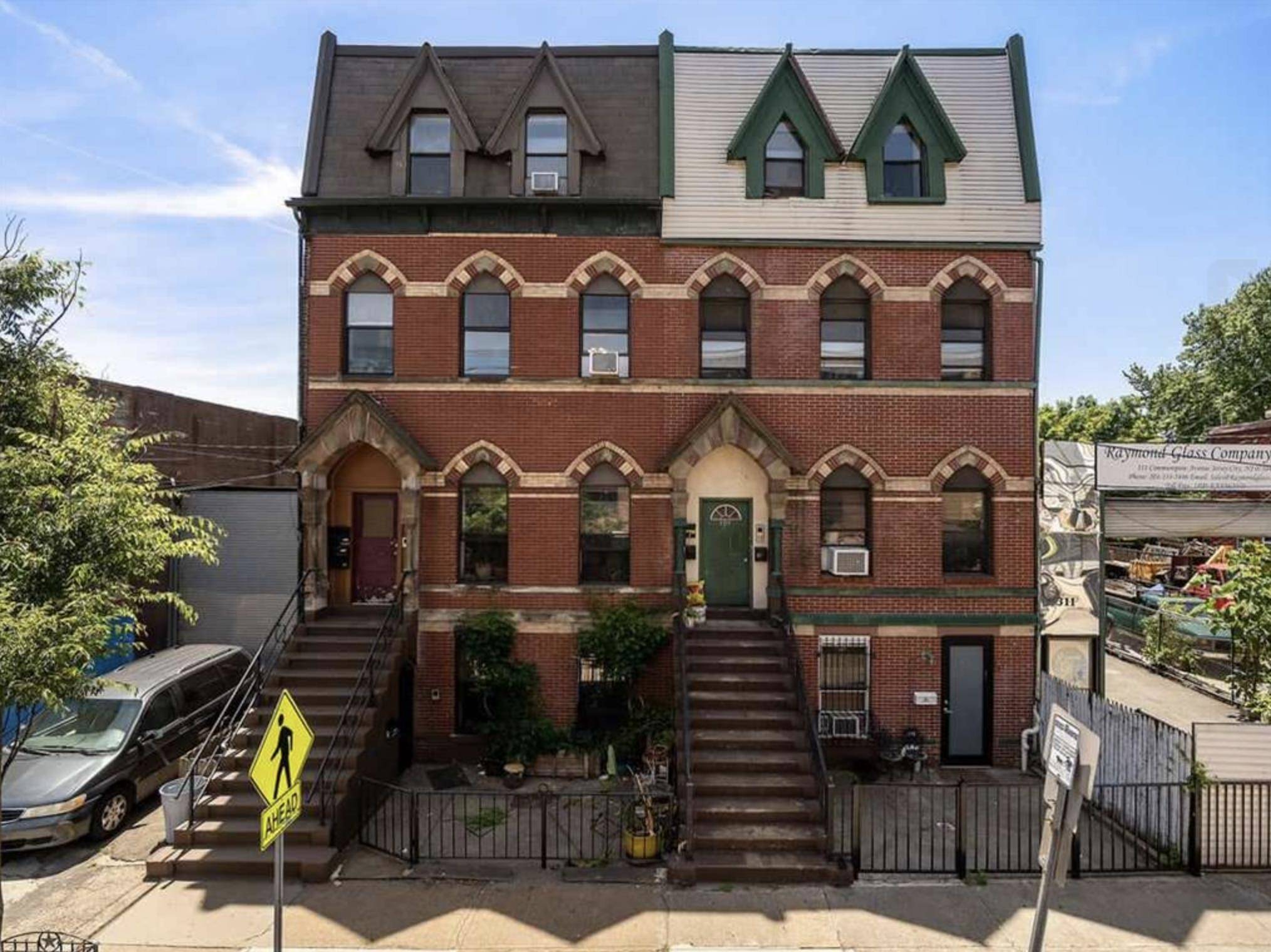 Jc Bergen-lafayett, NJ 07304,309-311 COMMUNIPAW AVE