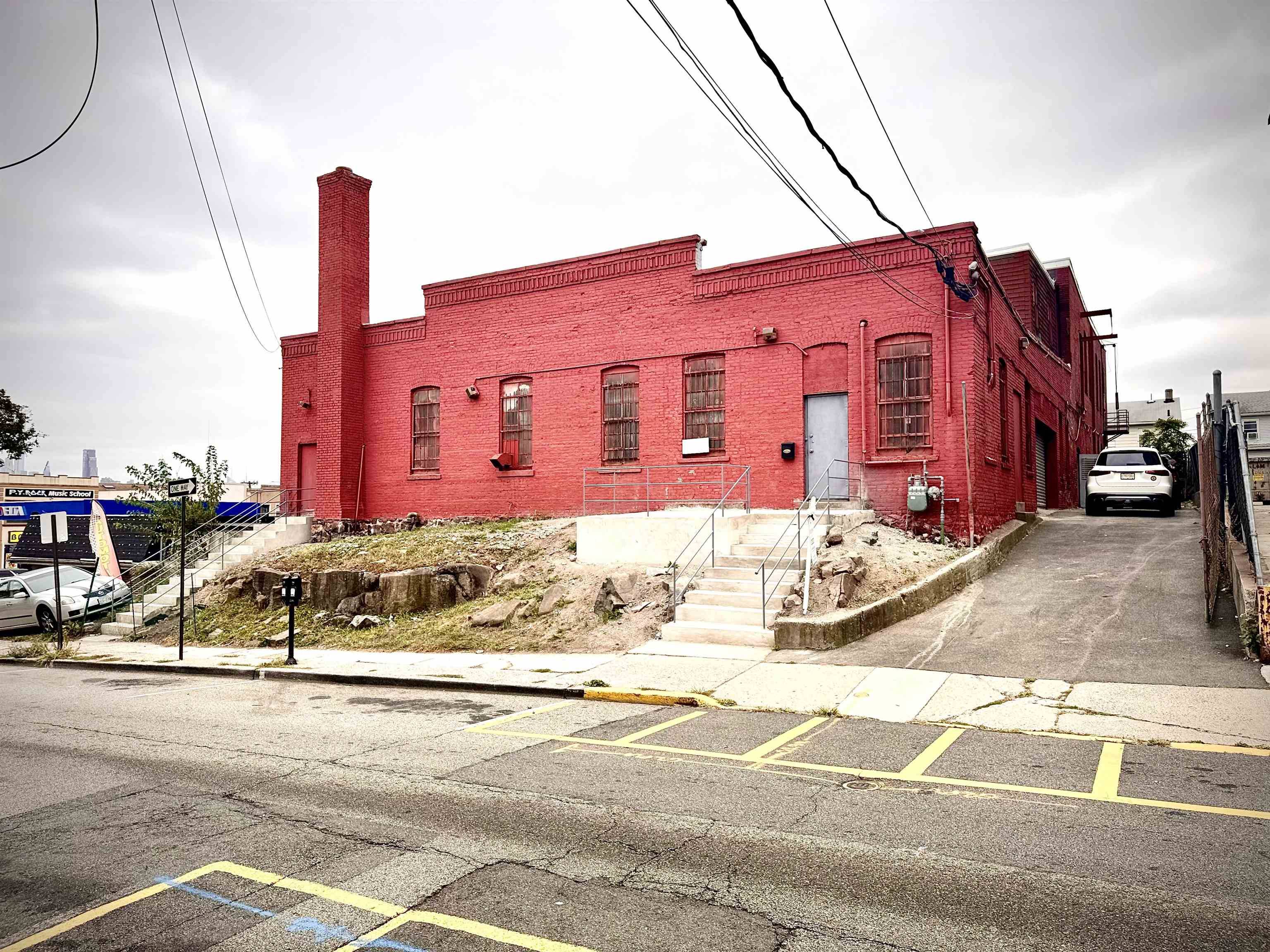 North Bergen, NJ 07047,509 74TH ST