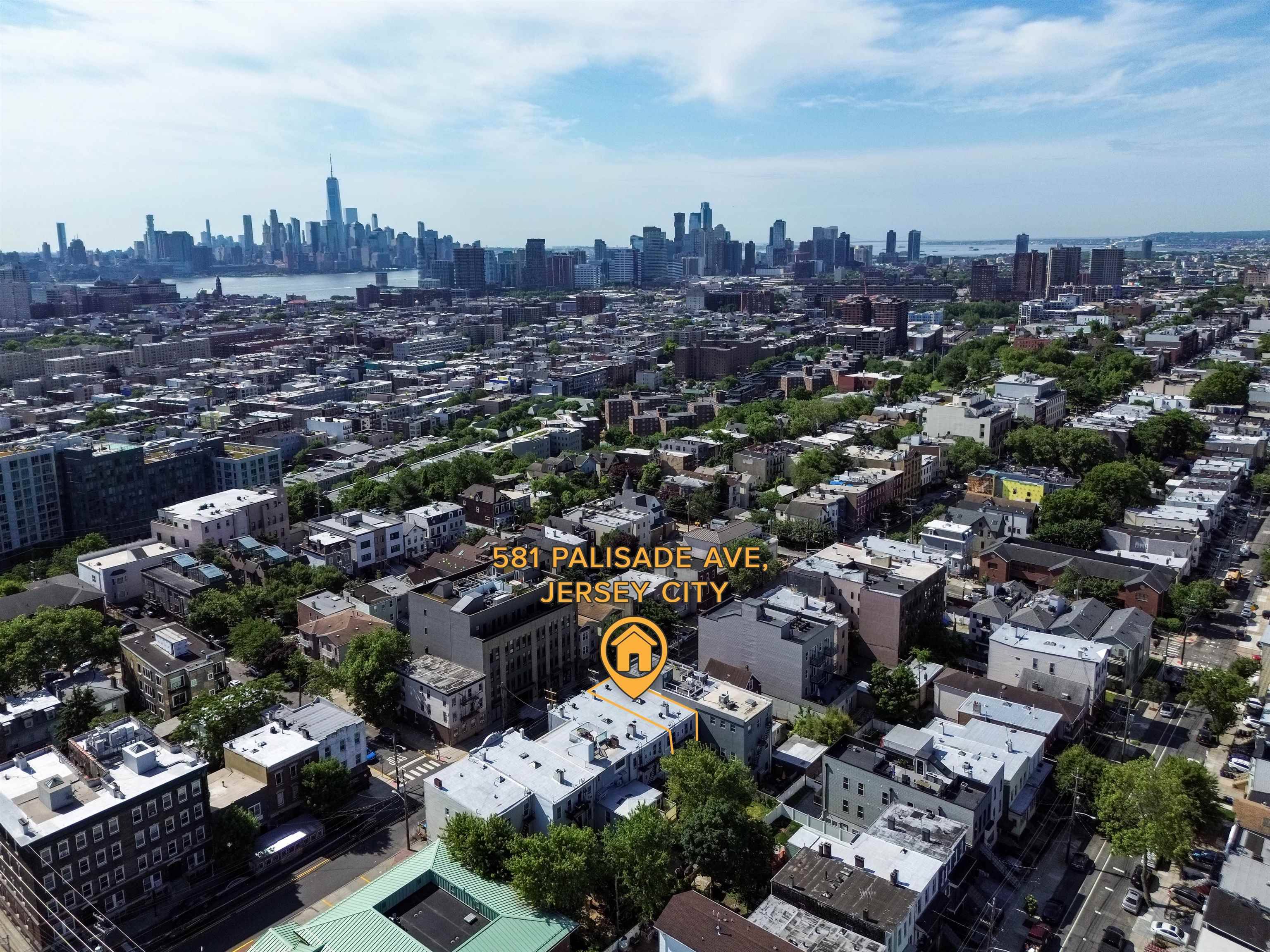 Jc Heights, NJ 07307,581 PALISADE AVE