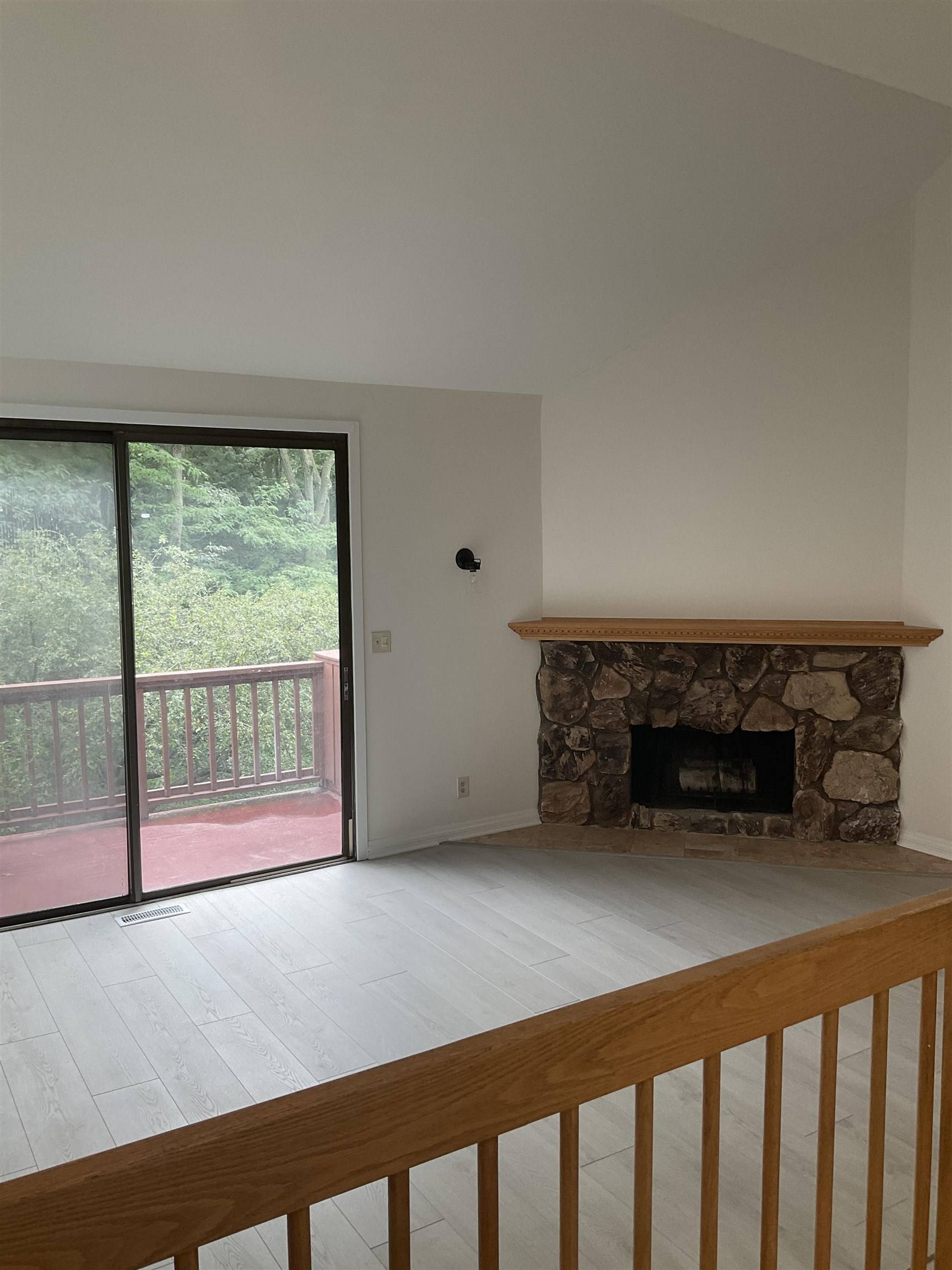 Secaucus, NJ 07094,584 SANDERLING CT  #584