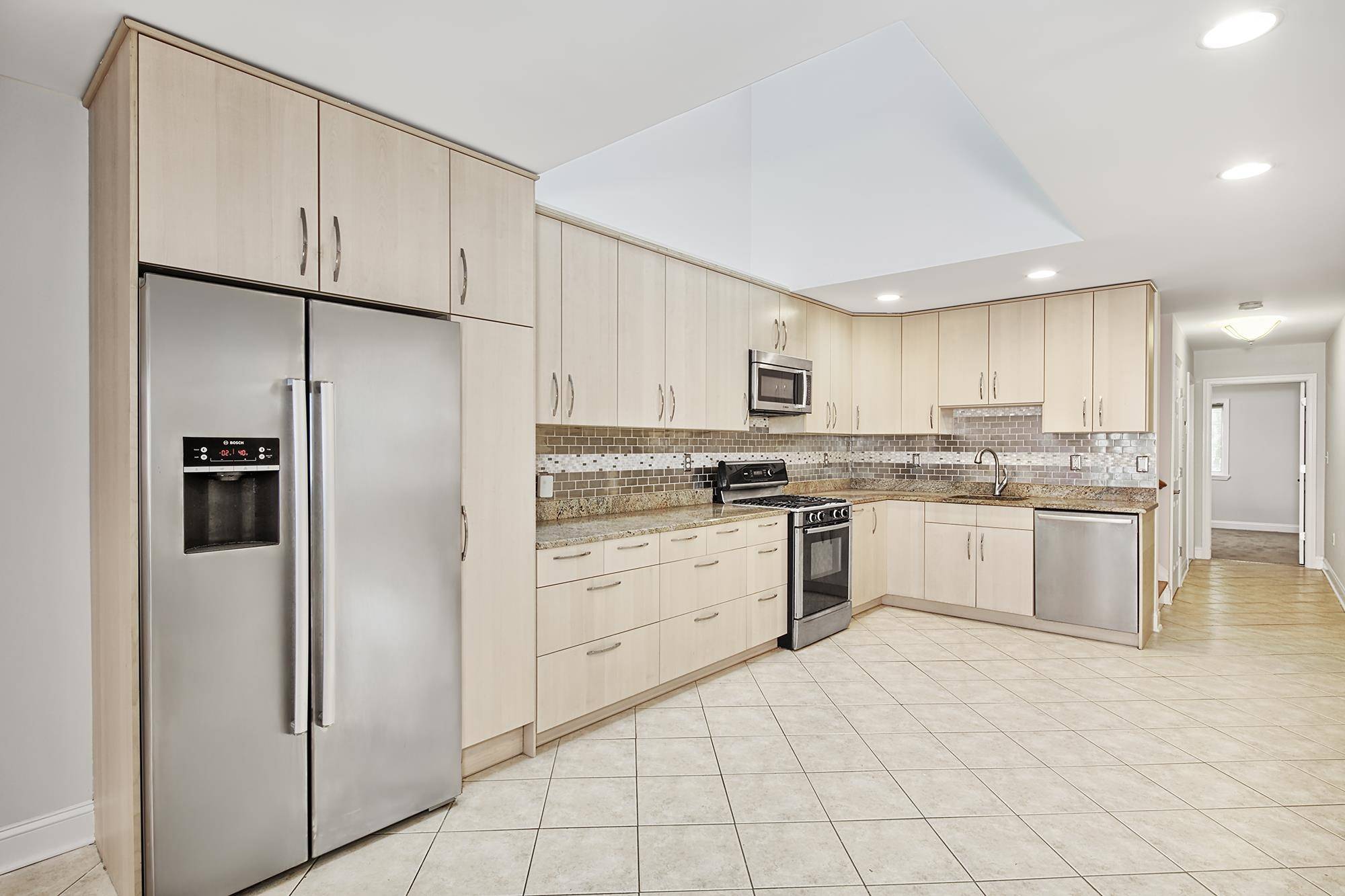 Weehawken, NJ 07086,59B CHESTNUT ST