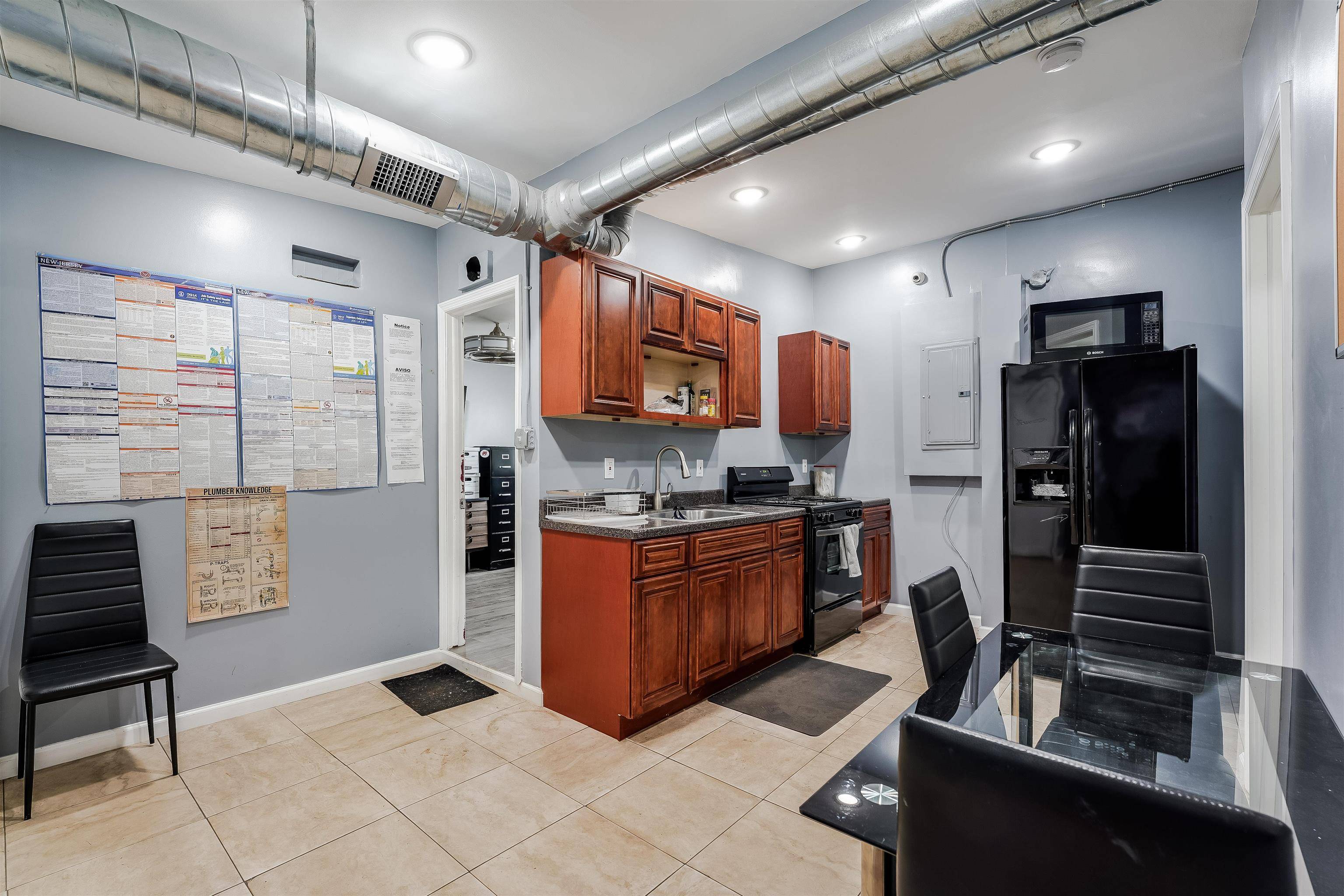 Orange, NJ 07050,511 CARY ST
