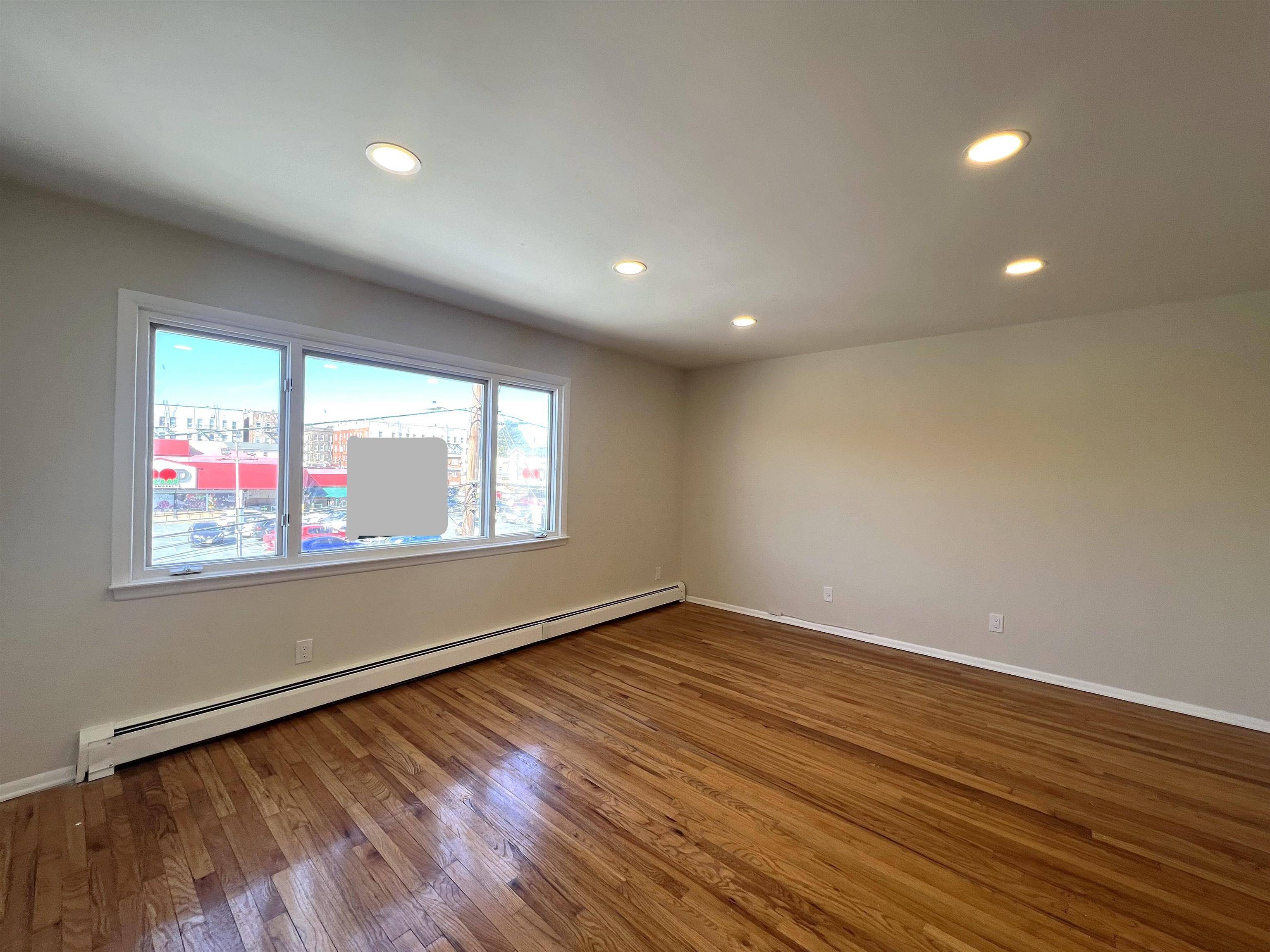 West New York, NJ 07093,5706 BROADWAY  #Apt 2