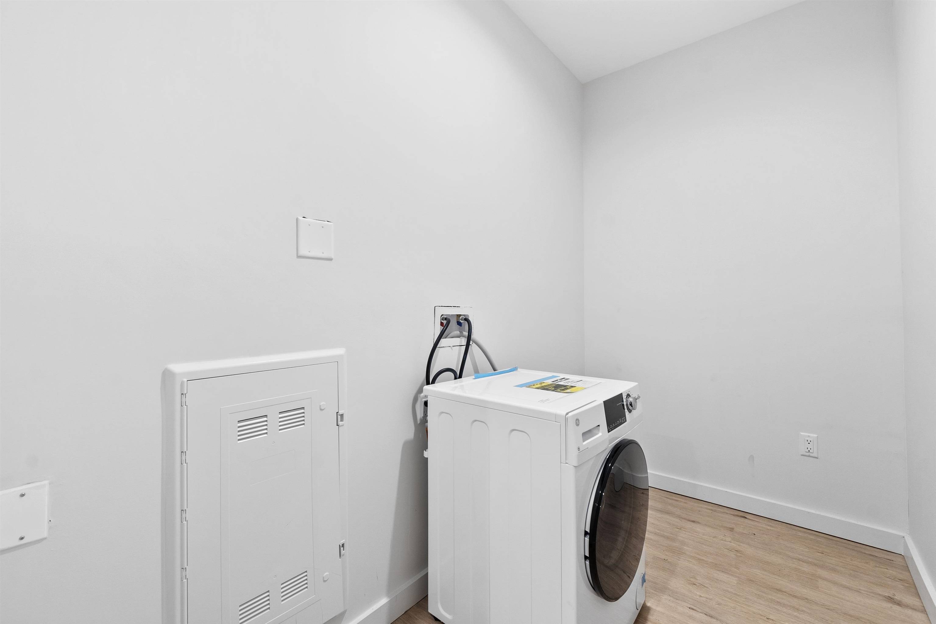 Jc Heights, NJ 07304,311 PINE ST  #607